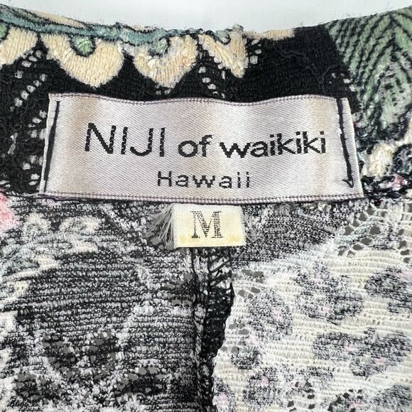 Niji of Waikiki Hawaiian Button Jacket M Art to Wear Floral Paisley Eyelets - Picture 7 of 12